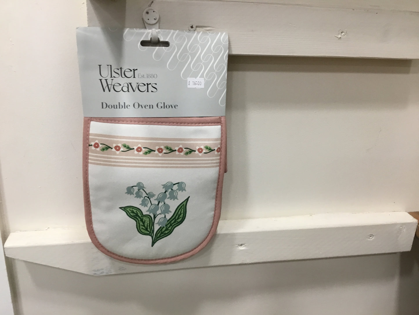 Double oven glove. Petal and prose.