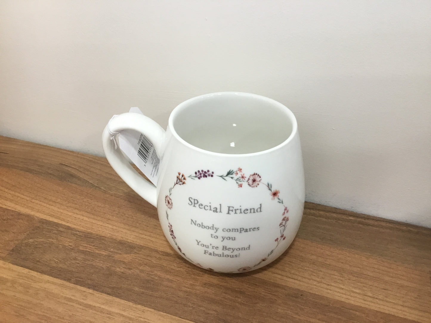 Special friend wreath mug