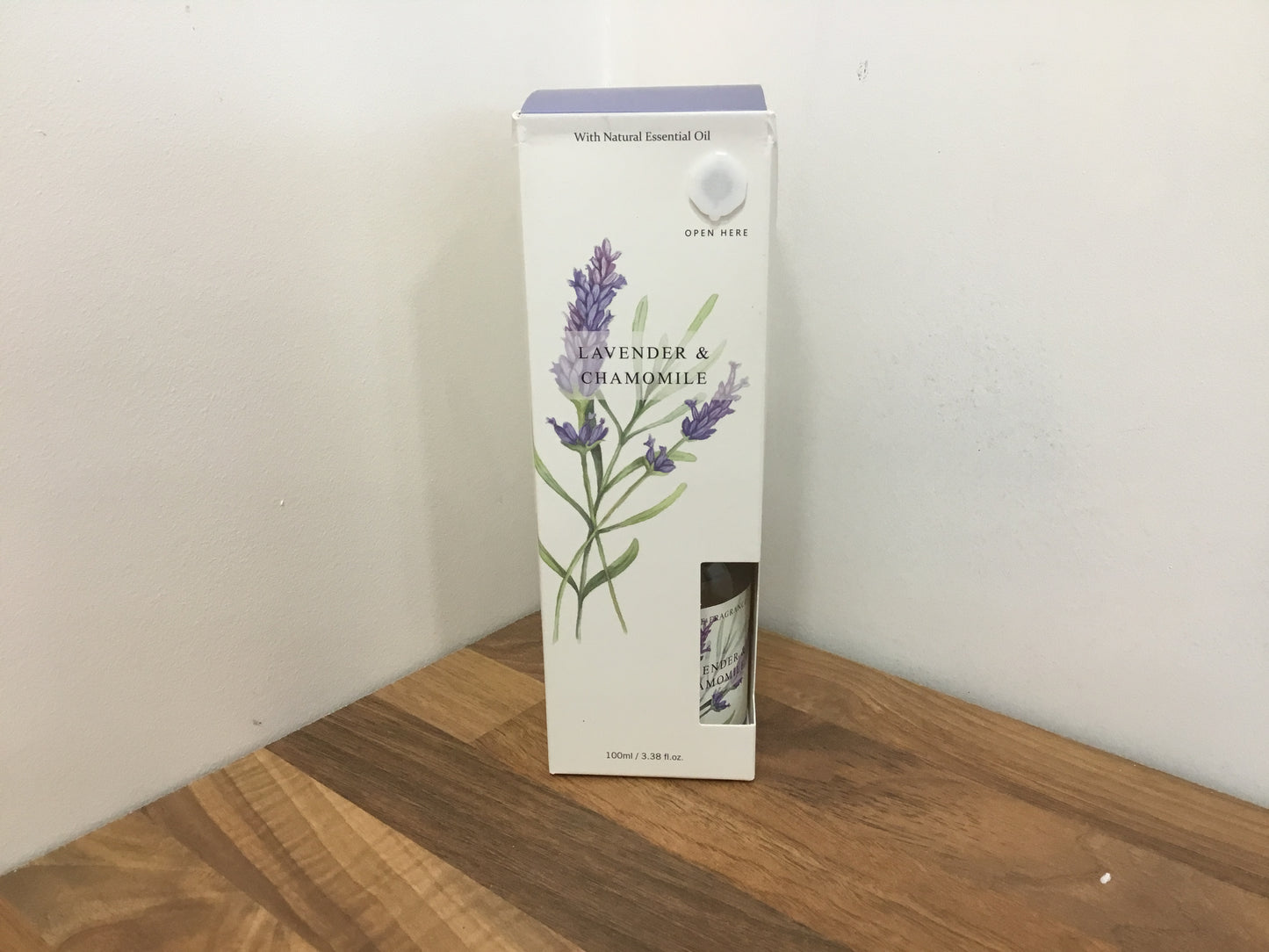Lavender and chamomile Reed diffuser