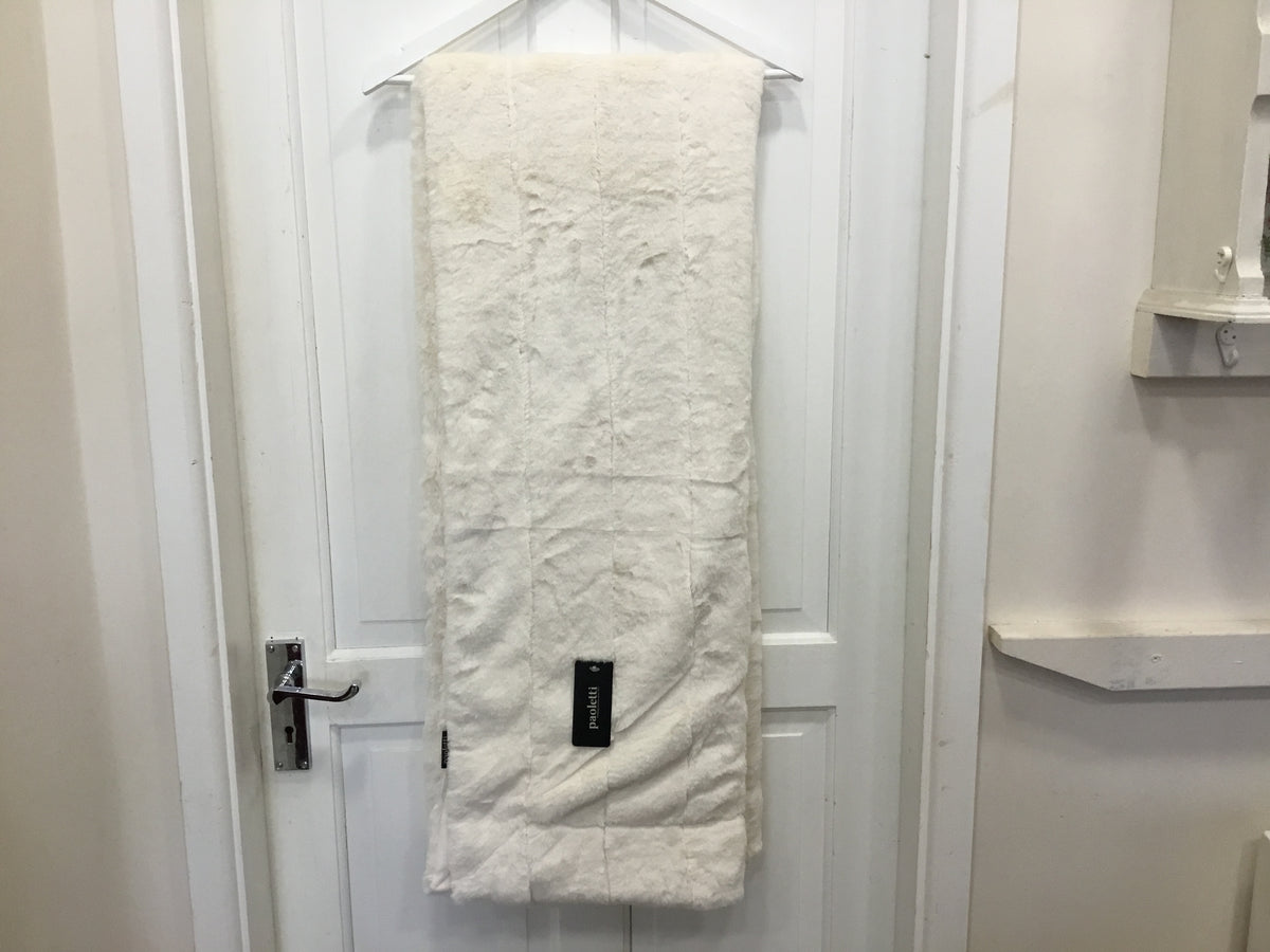 Cream throw. 180cmx130cm