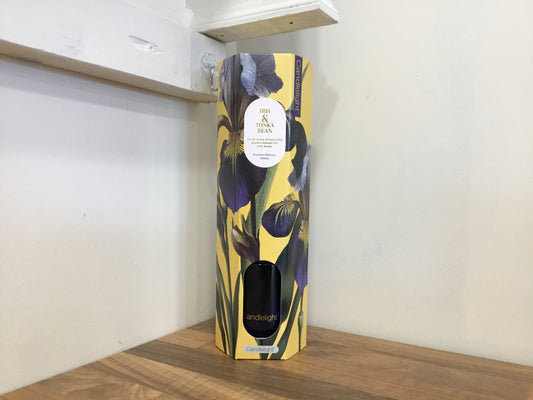 Reed diffuser. Iris and Tonka bean