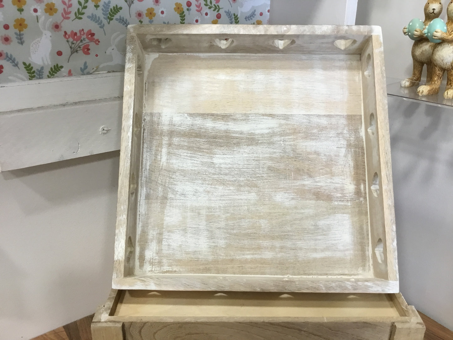 Whitewashed wooden heart design tray