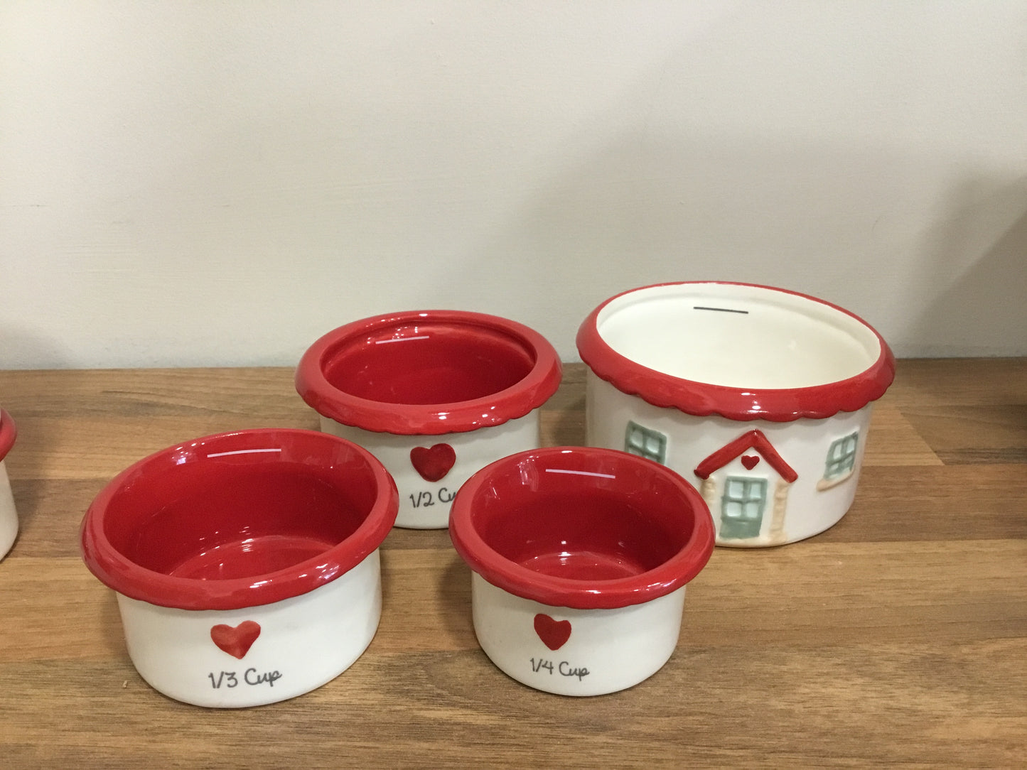 House measuring cups