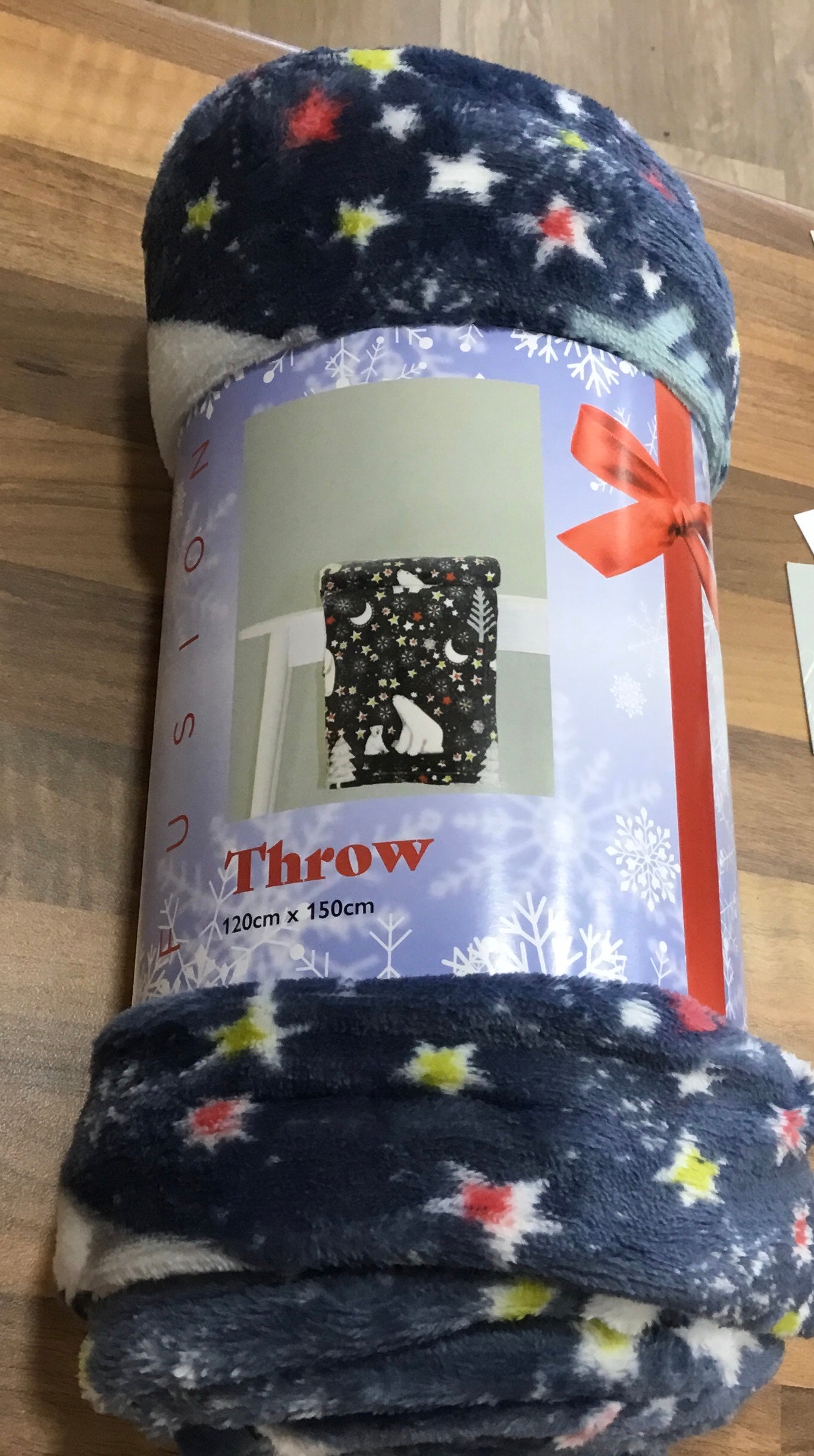 Polar Bear winter throw