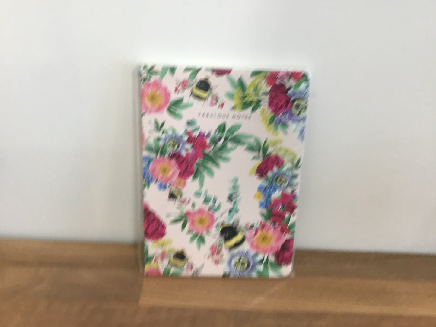 Lola Design - Bee notebook