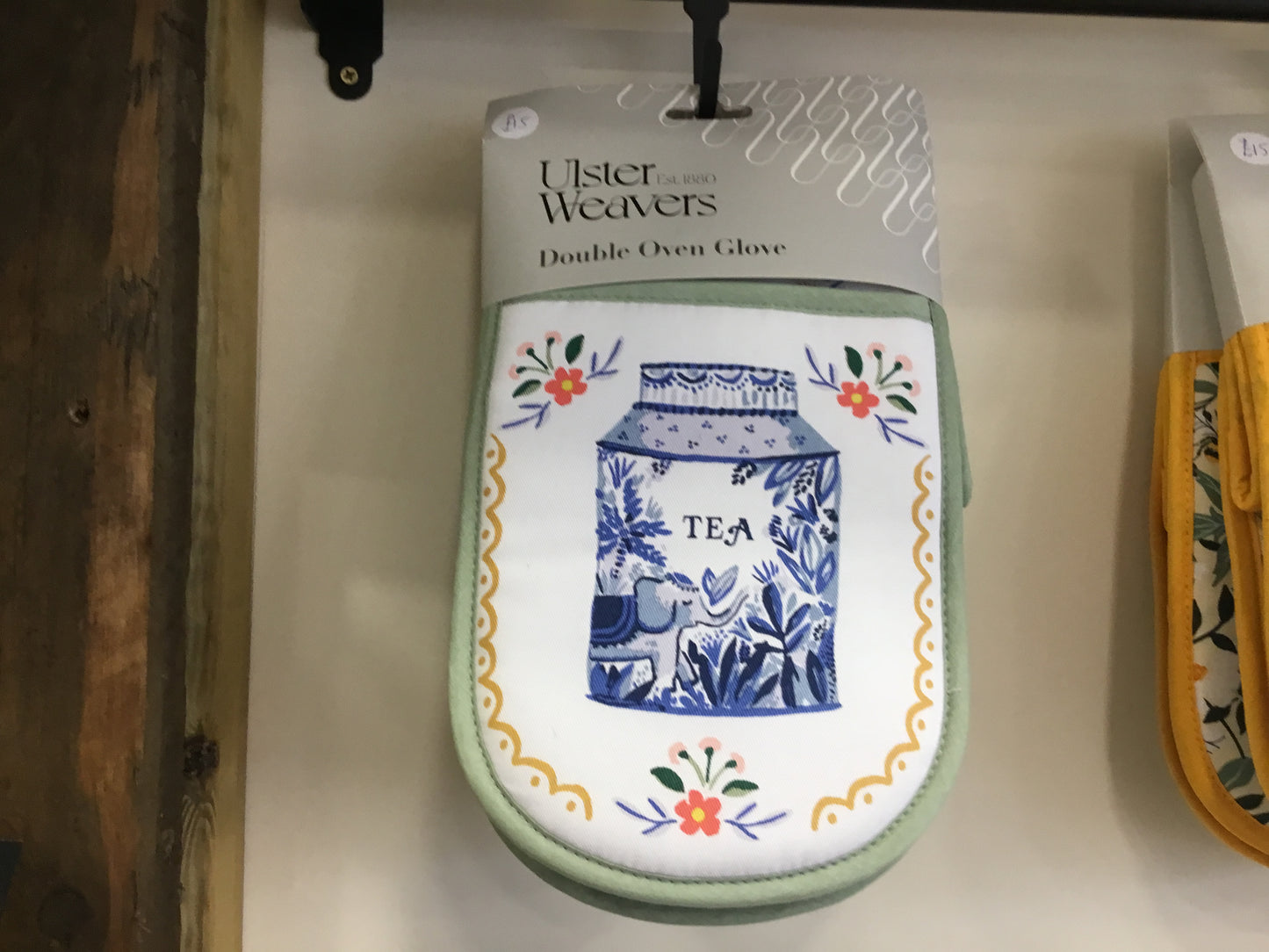 Tea Tins Oven Gloves