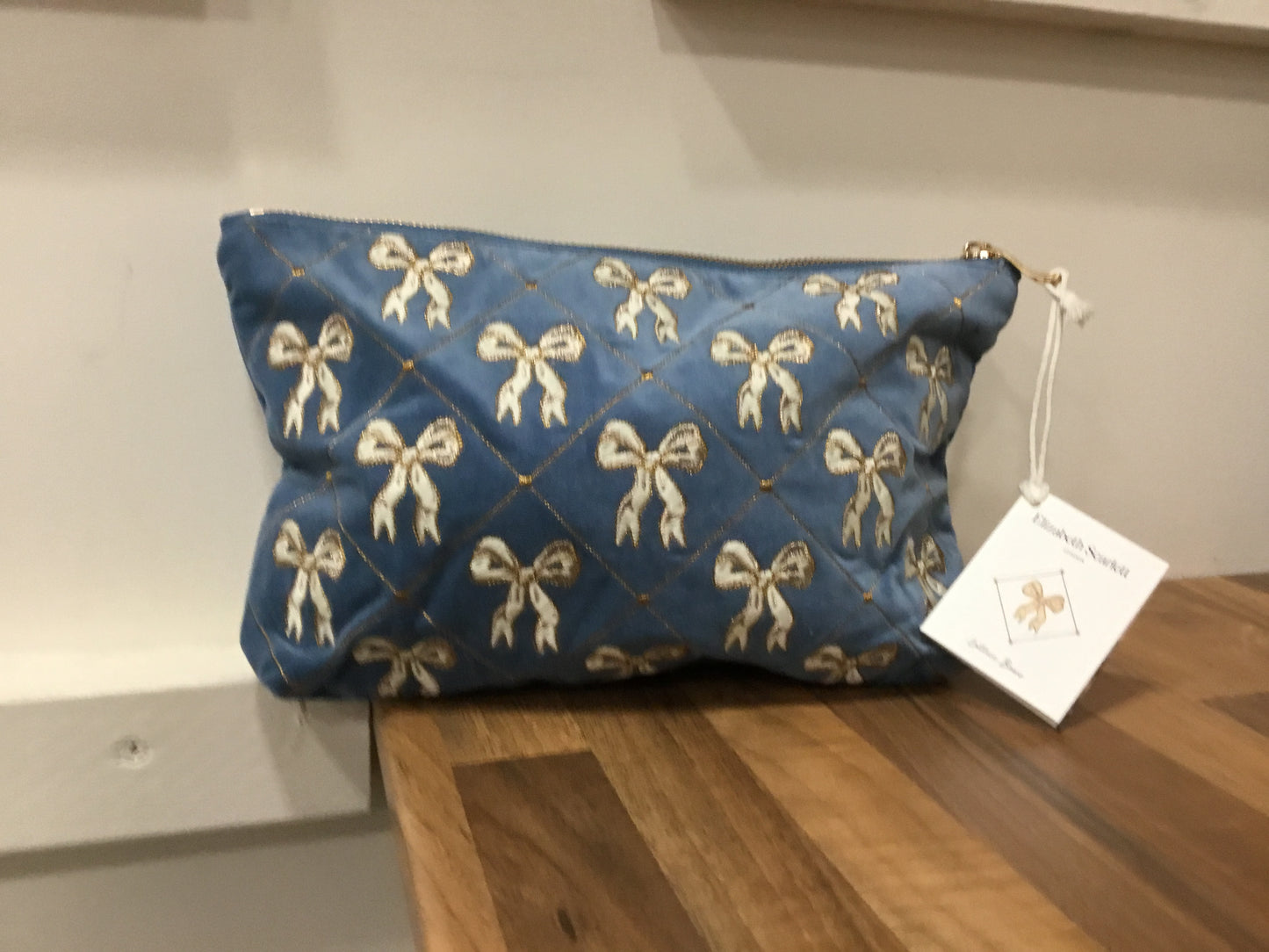 Elizabeth Scarlett. Everyday pouch. Dusky blue