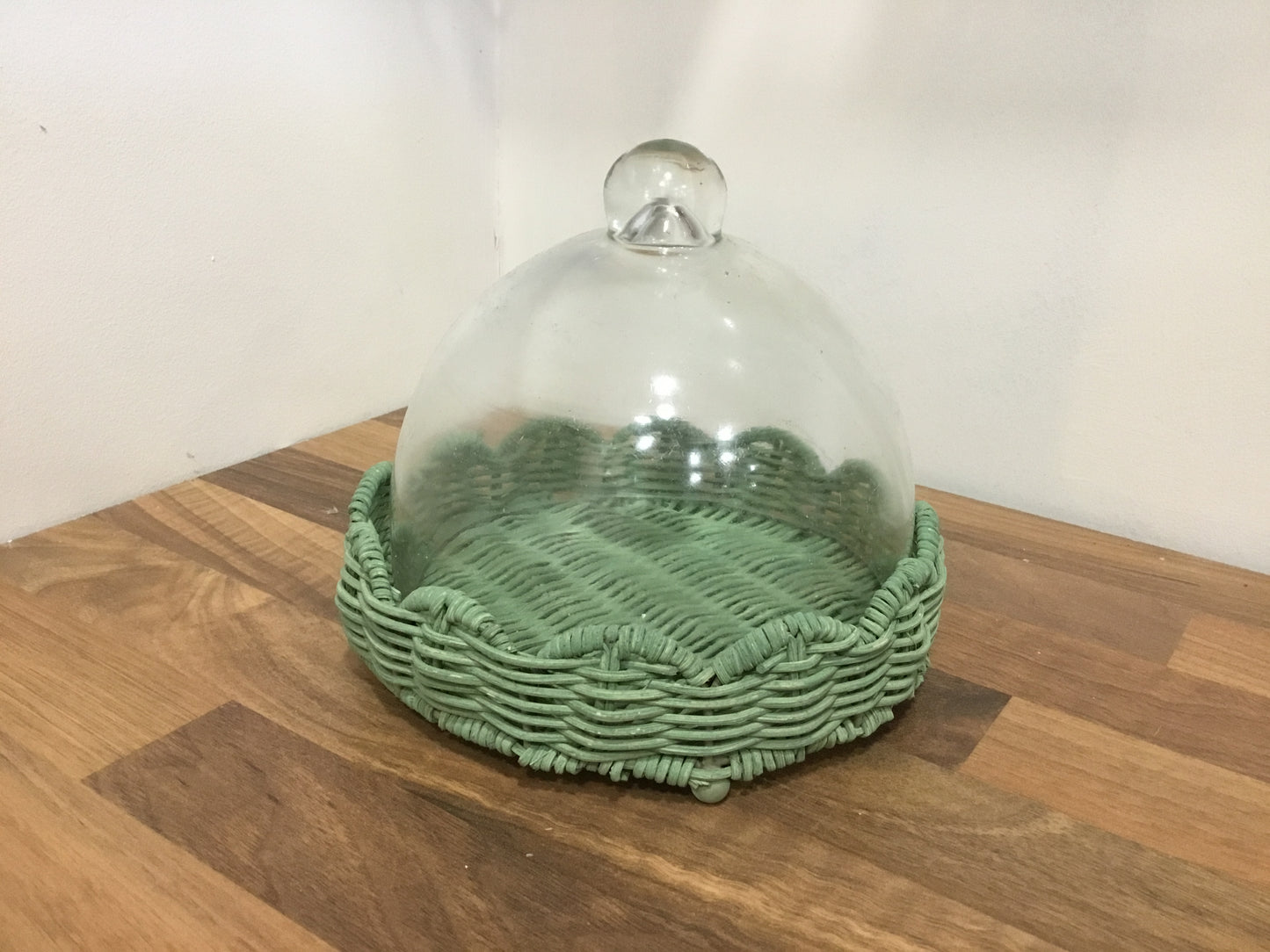 Green rattan glass cloche
