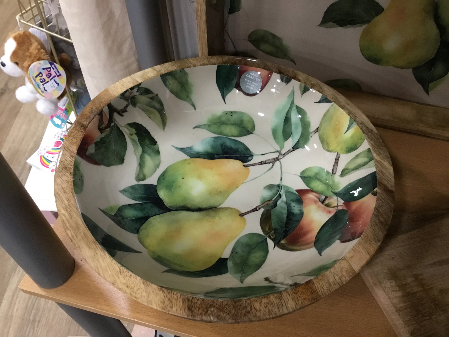 Pear mango wood bowl