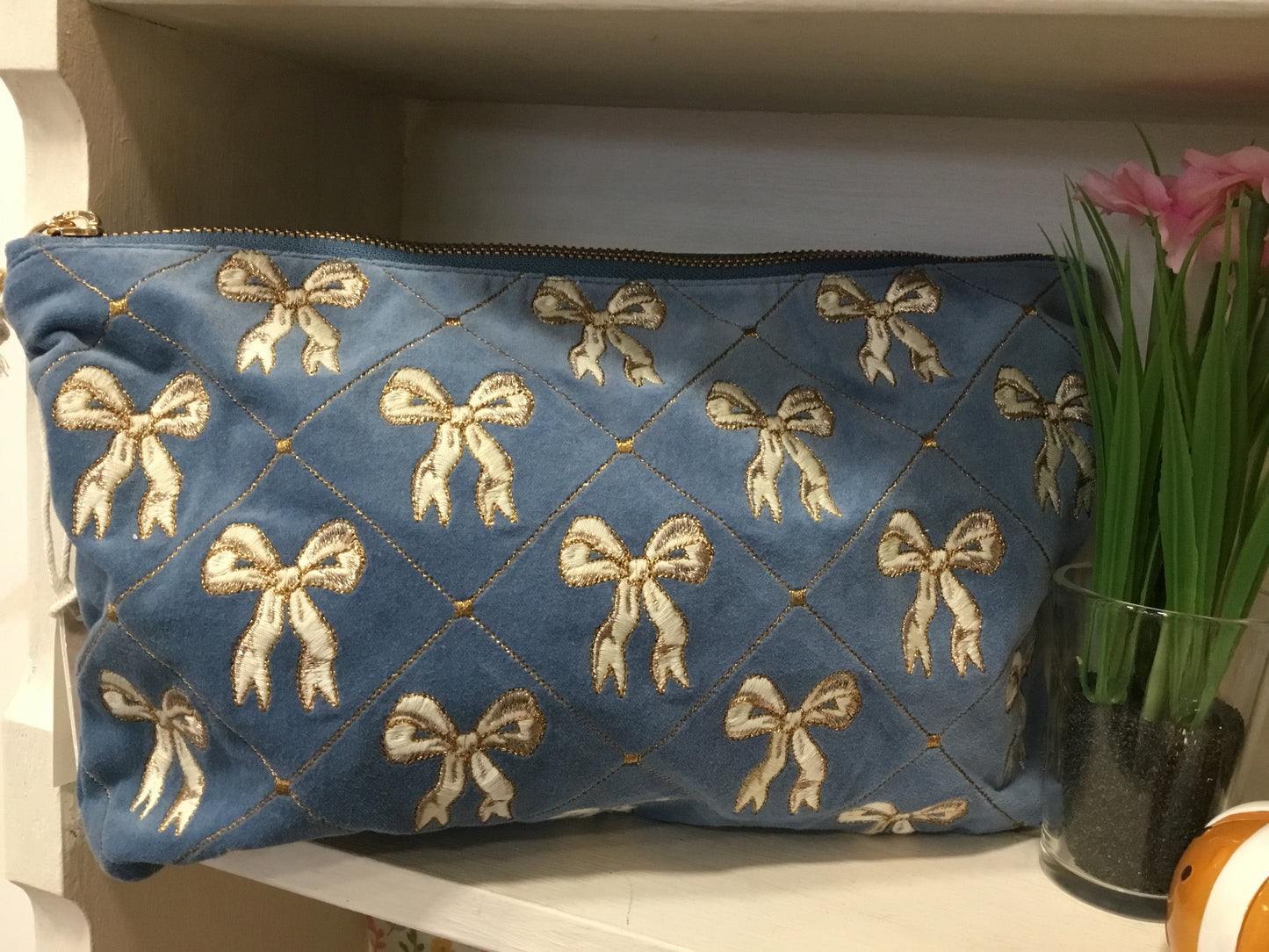 Elizabeth Scarlett. Everyday pouch. Dusky blue