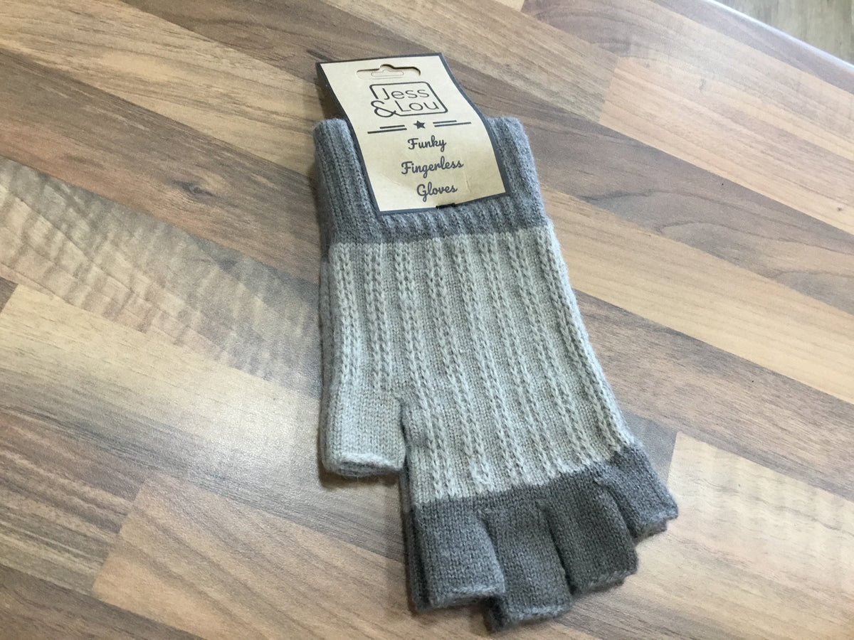 Oatmeal cosy fingerless gloves