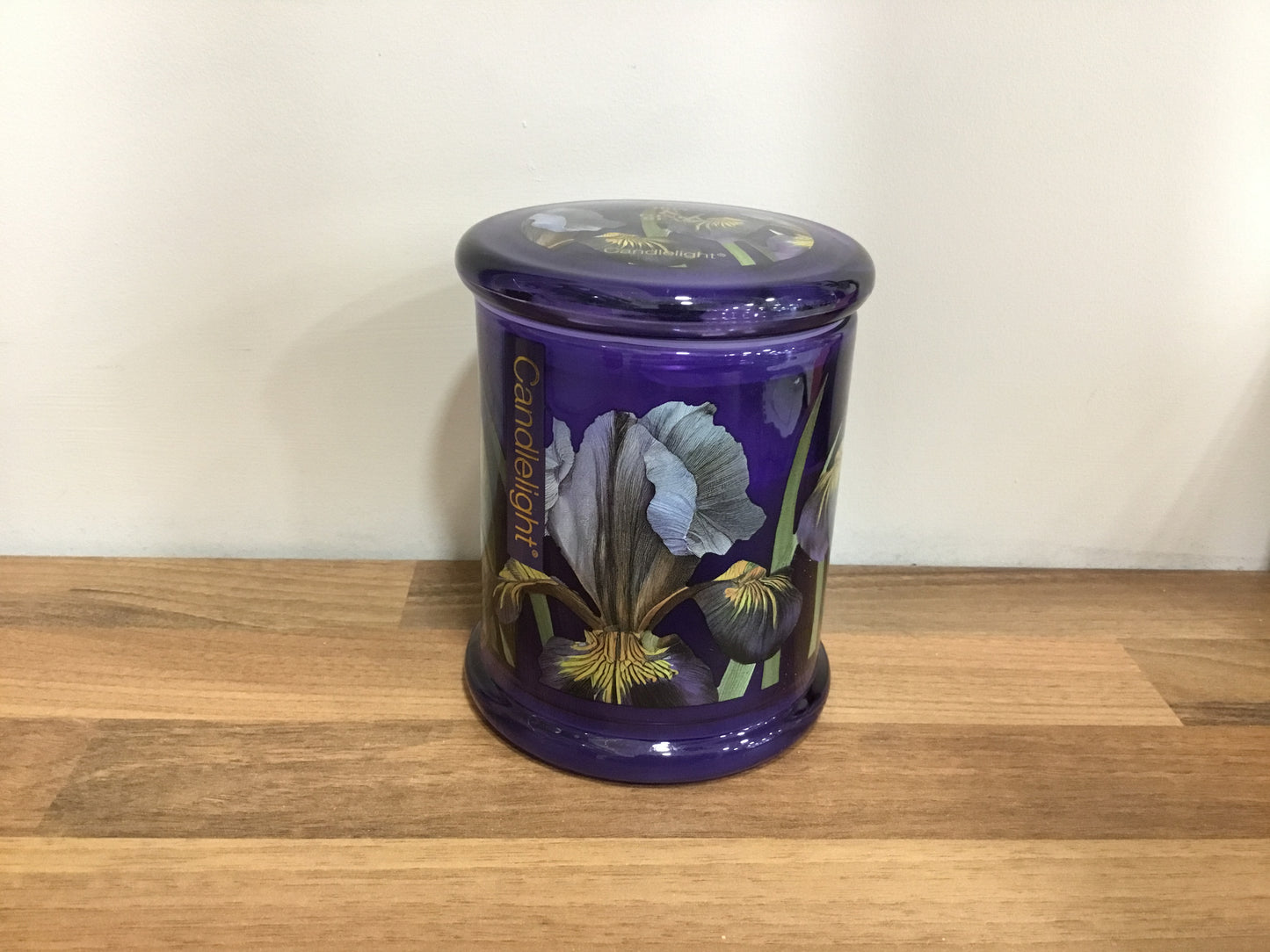 Iris candle
