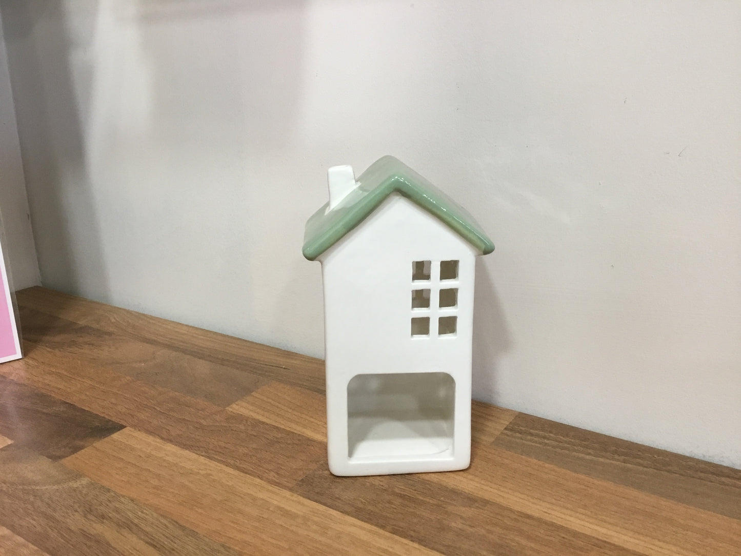 Floral ceramic tea light house