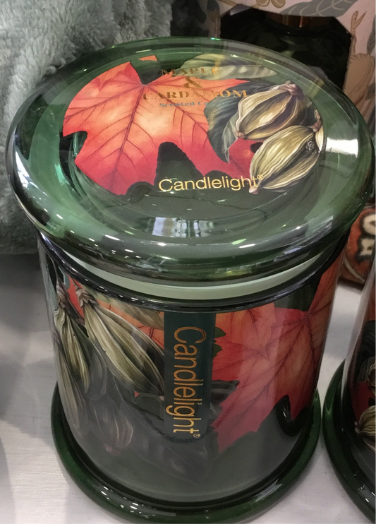Maple and Cardamon candle