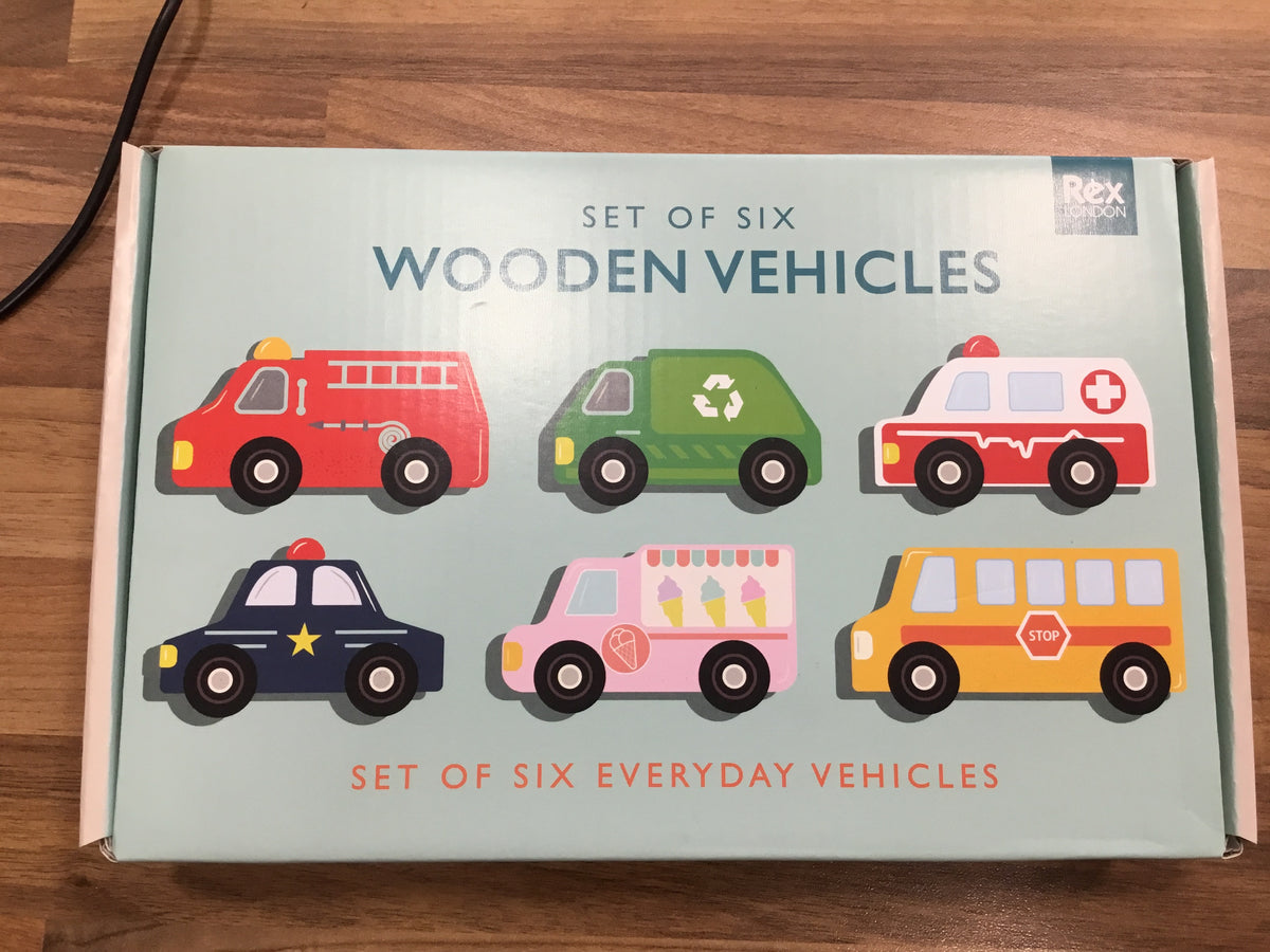 Wooden vehicles set of 6