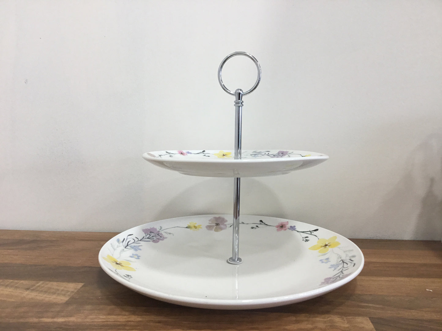 Ceramic pressed flowers cake stand