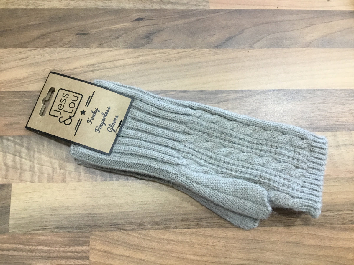 Cappuccino cable knit fingerless gloves