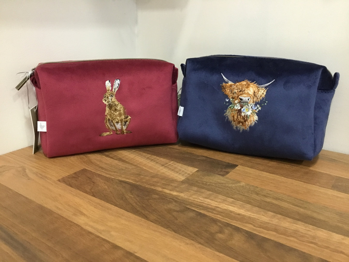Wrendale make up bag. Hare.