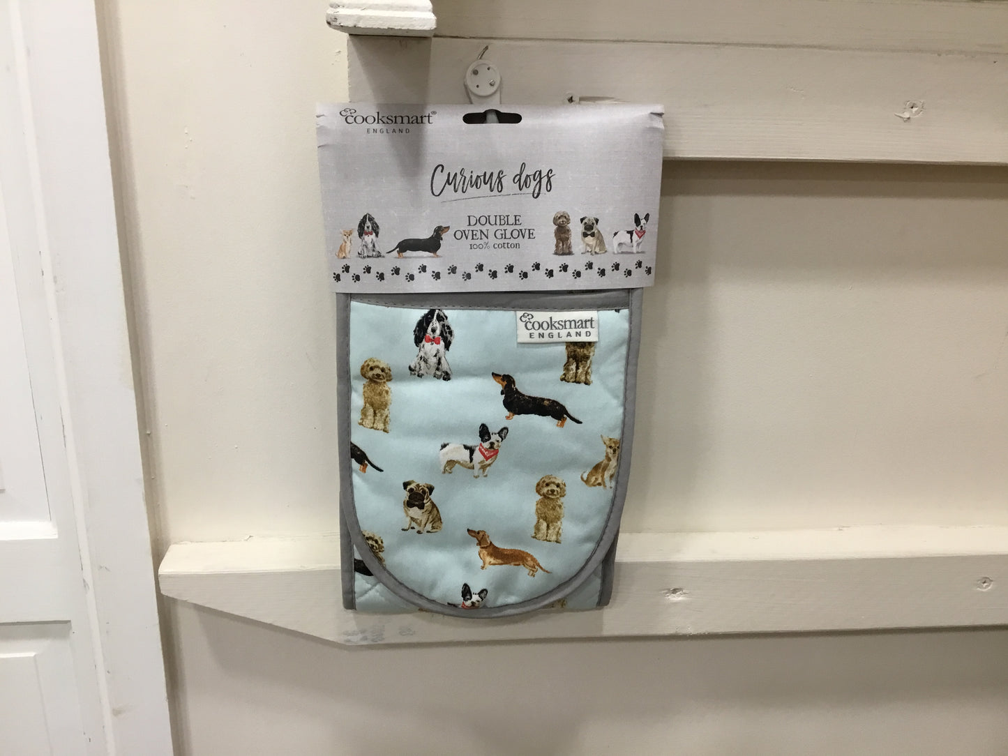 Curious Dog. Double oven glove