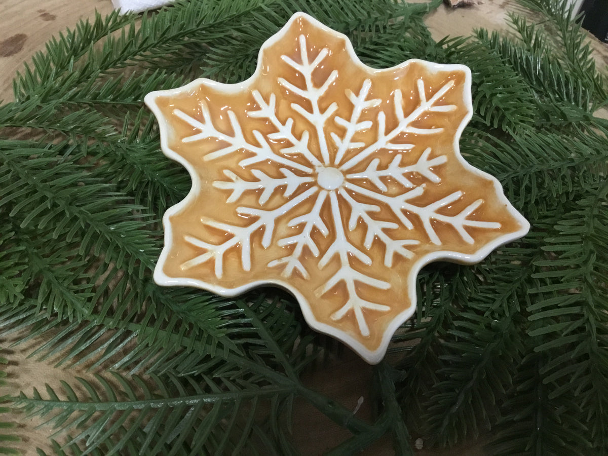 Ceramic snowflake dish