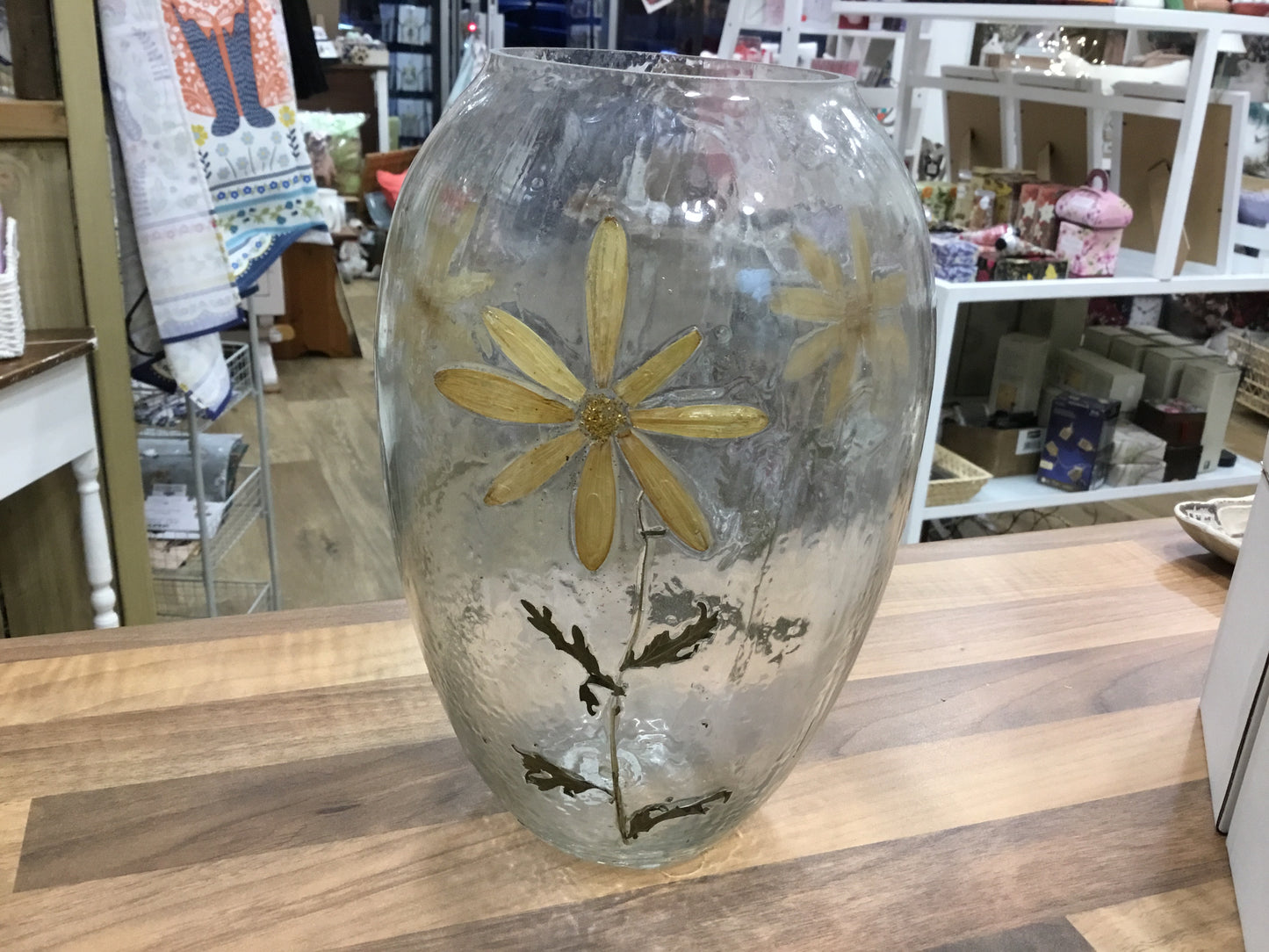 Gold floral design vase