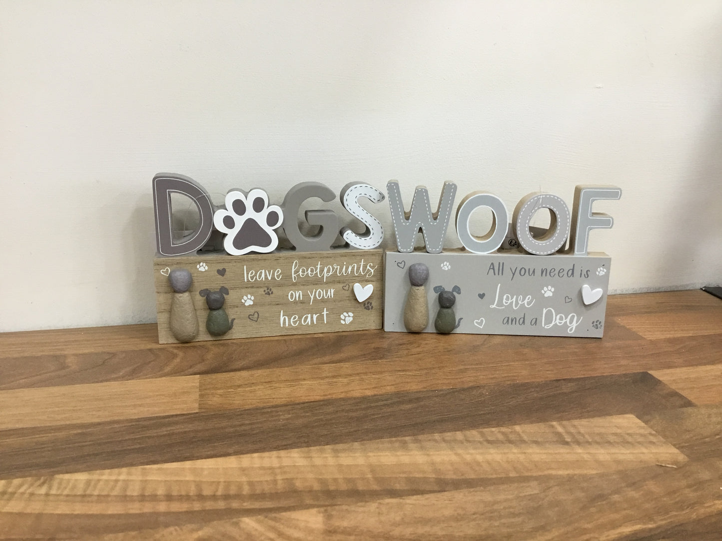 Dog Pebble Sign.