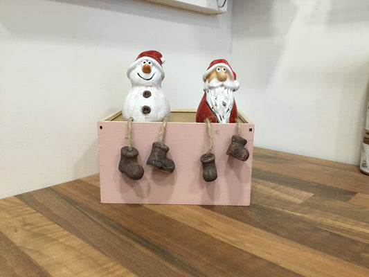 Santa / Snowman. Dangling legs.