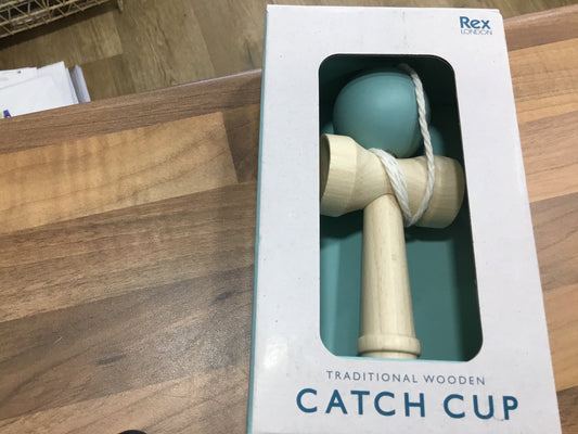 Catch cup