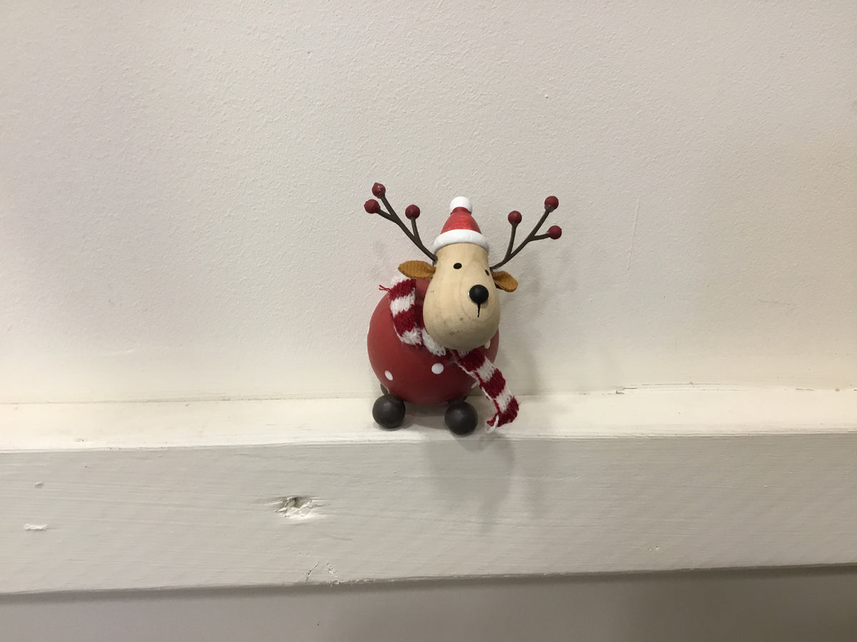 Polka dot reindeer. 8cm.