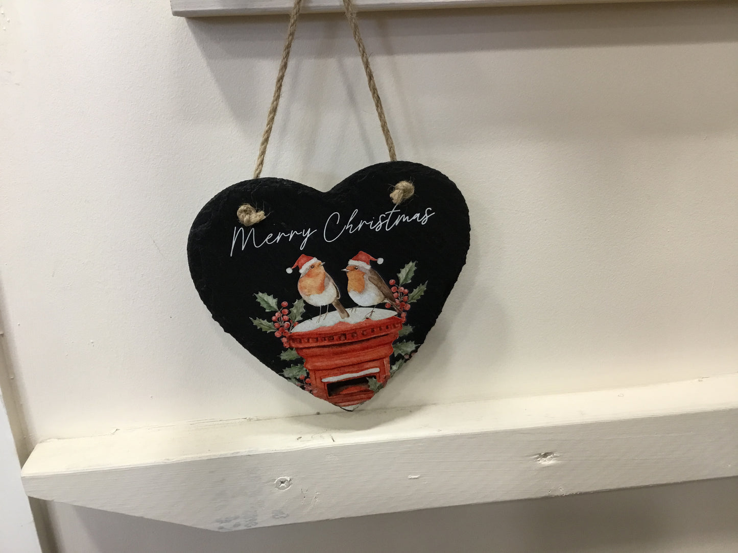 Slate hearts. Robin on Postbox. Seasons tweetings.