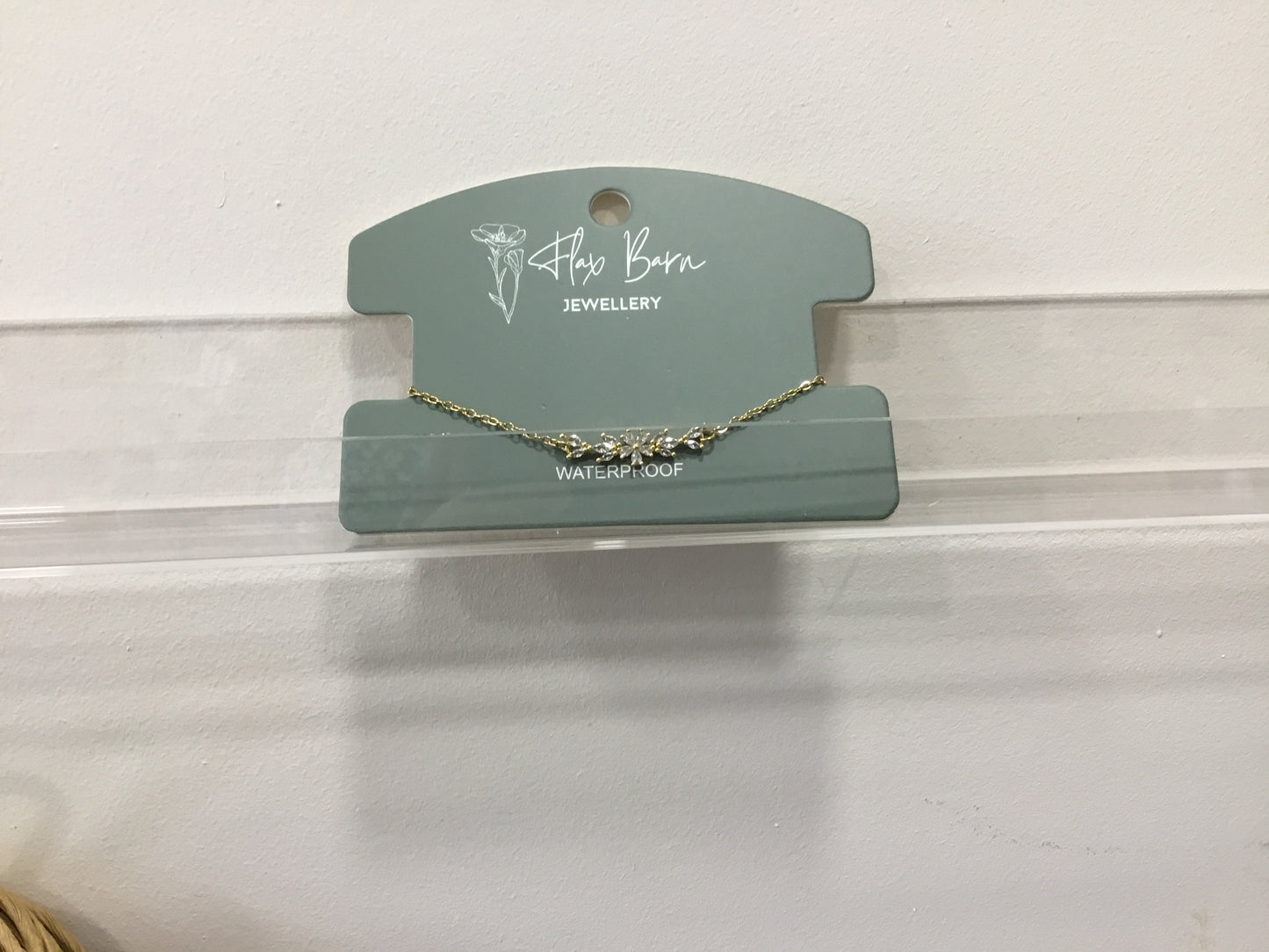 Flax barn flower zirconia bracelet