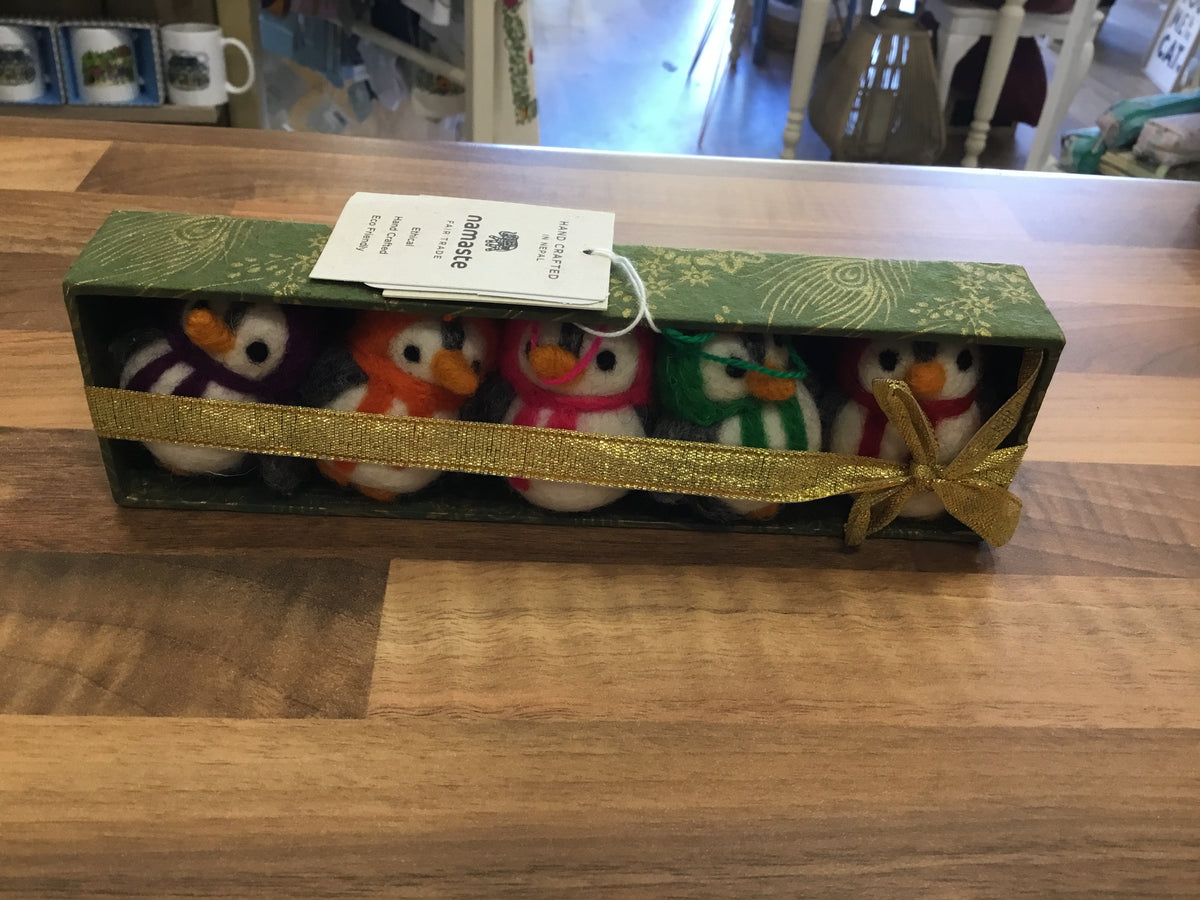 Set of 5 Felt hanging penguins