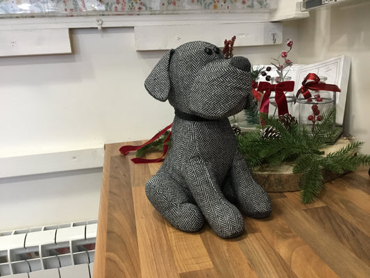 Herringbone dog doorstop