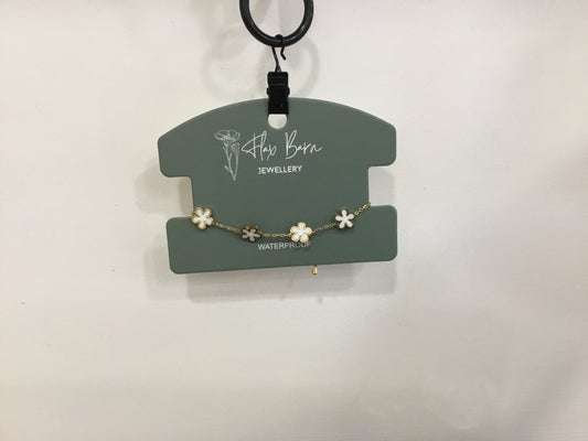 bracelet. Pearlescent flowers