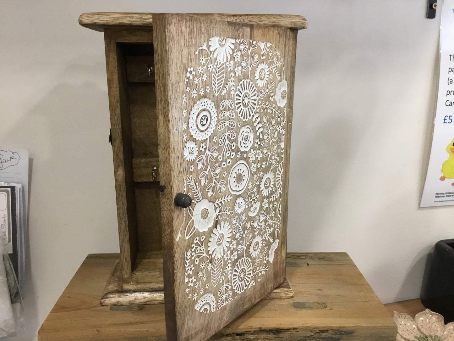 Wooden Floral Keybox