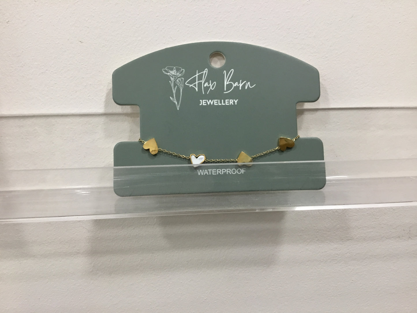Flax Barn. Heart bracelet