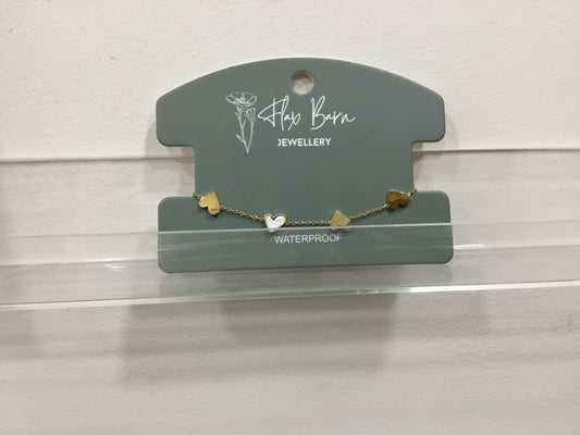 Flax Barn. Heart bracelet