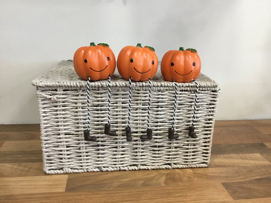 Pumpkin shelf sitter