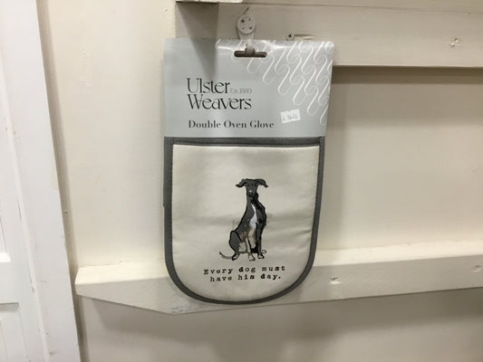 Ulster Weavers double oven glove. Country dogs.