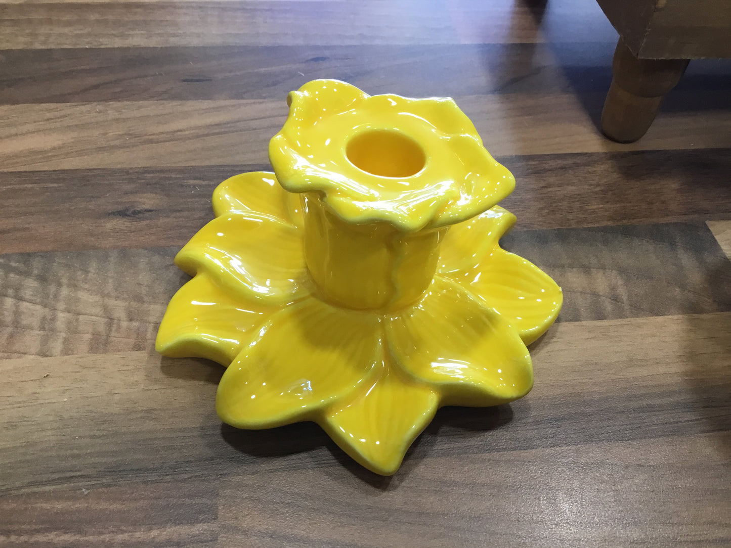Daffodil candle holder