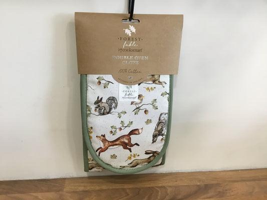 Forest fable. Double oven glove