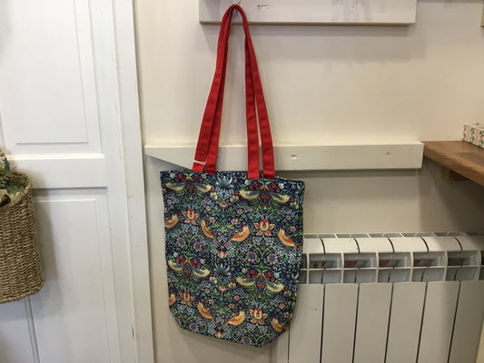Tote bag. Strawberry thief. Inside zip pocket