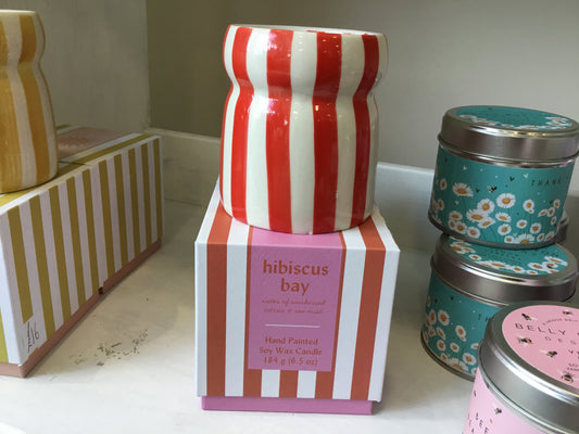 Hibiscus Bay red stripe candle