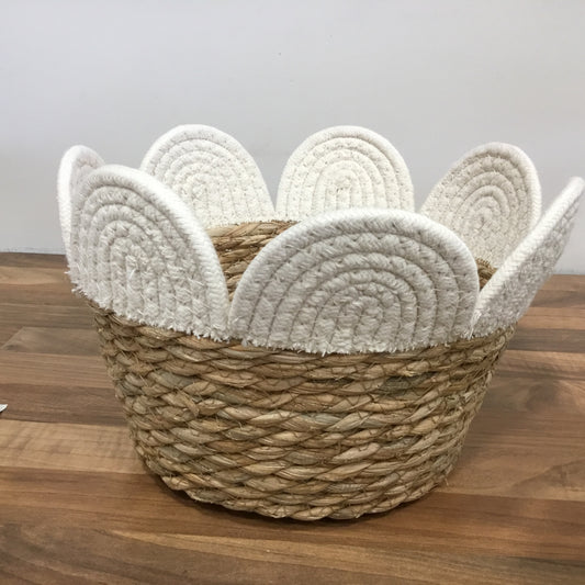 Rattan and white scalloped basket - small