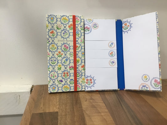 Pocket sticky notes. Enchanted garden design.