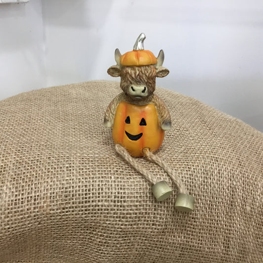 Highland cow pumpkin figure