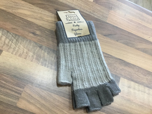 Oatmeal cosy fingerless gloves