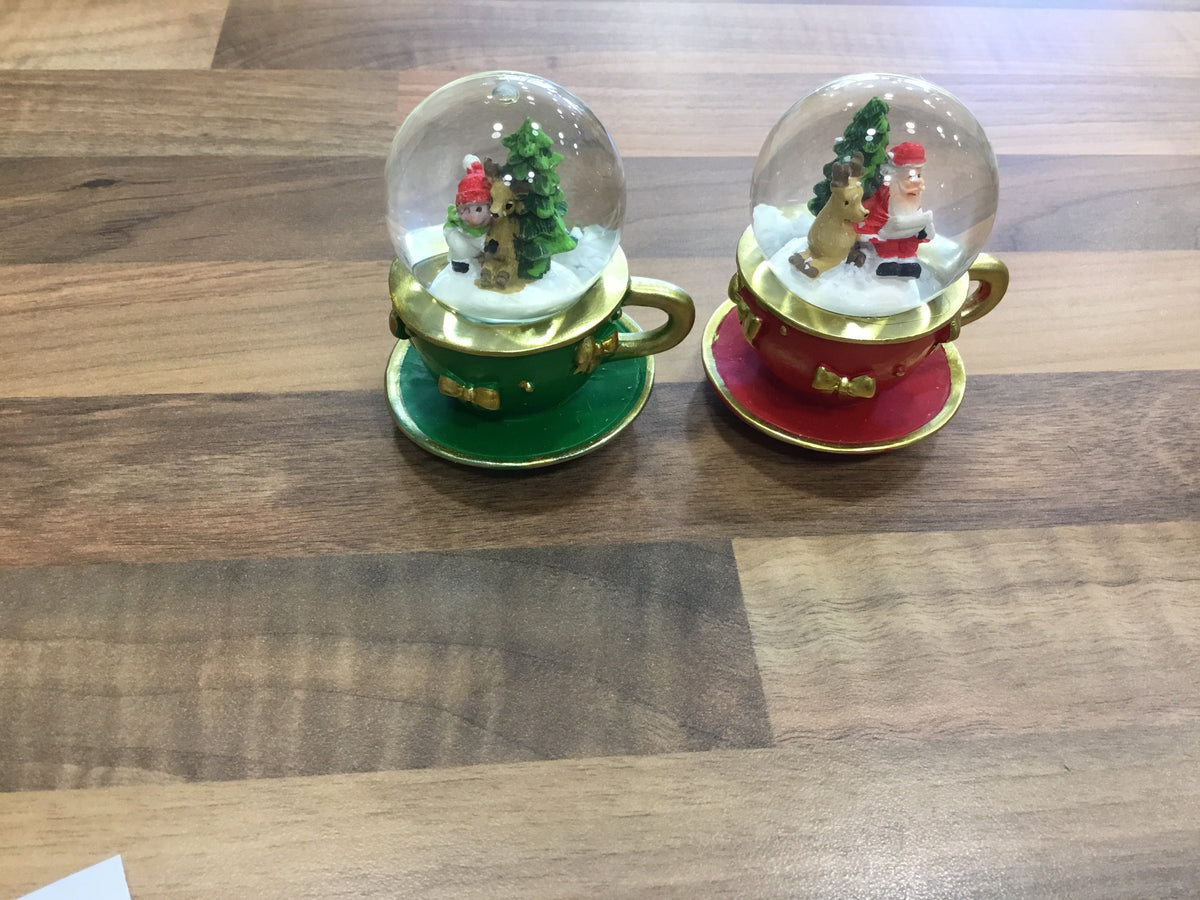 Mini snow globe. 2 designs