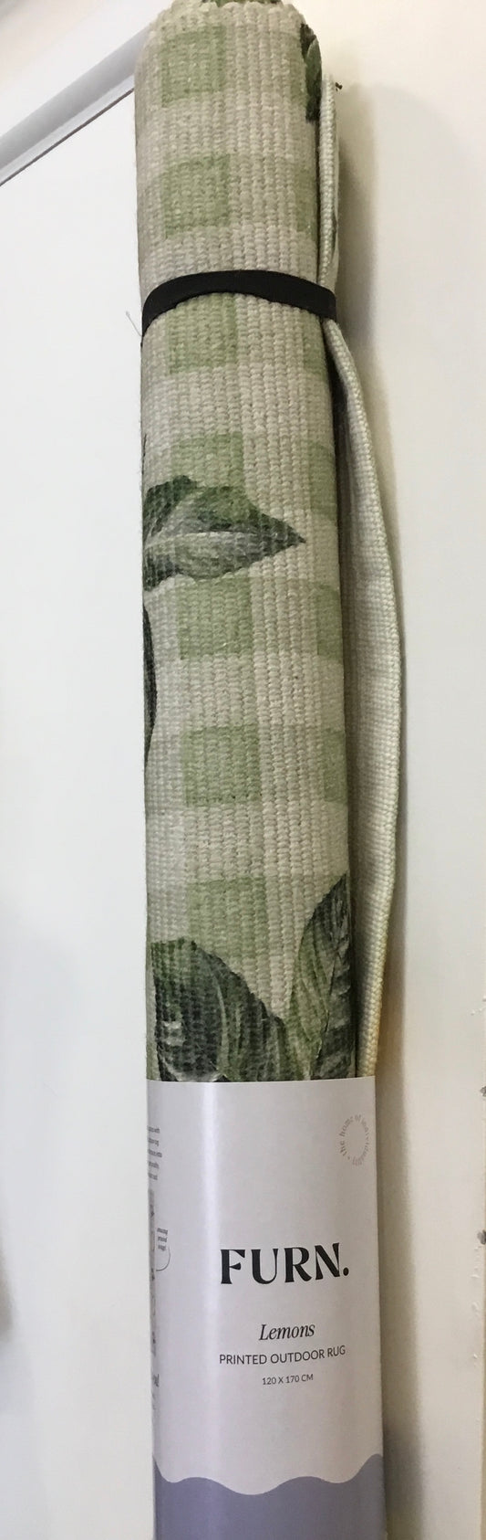 Lemon design outdoor rug