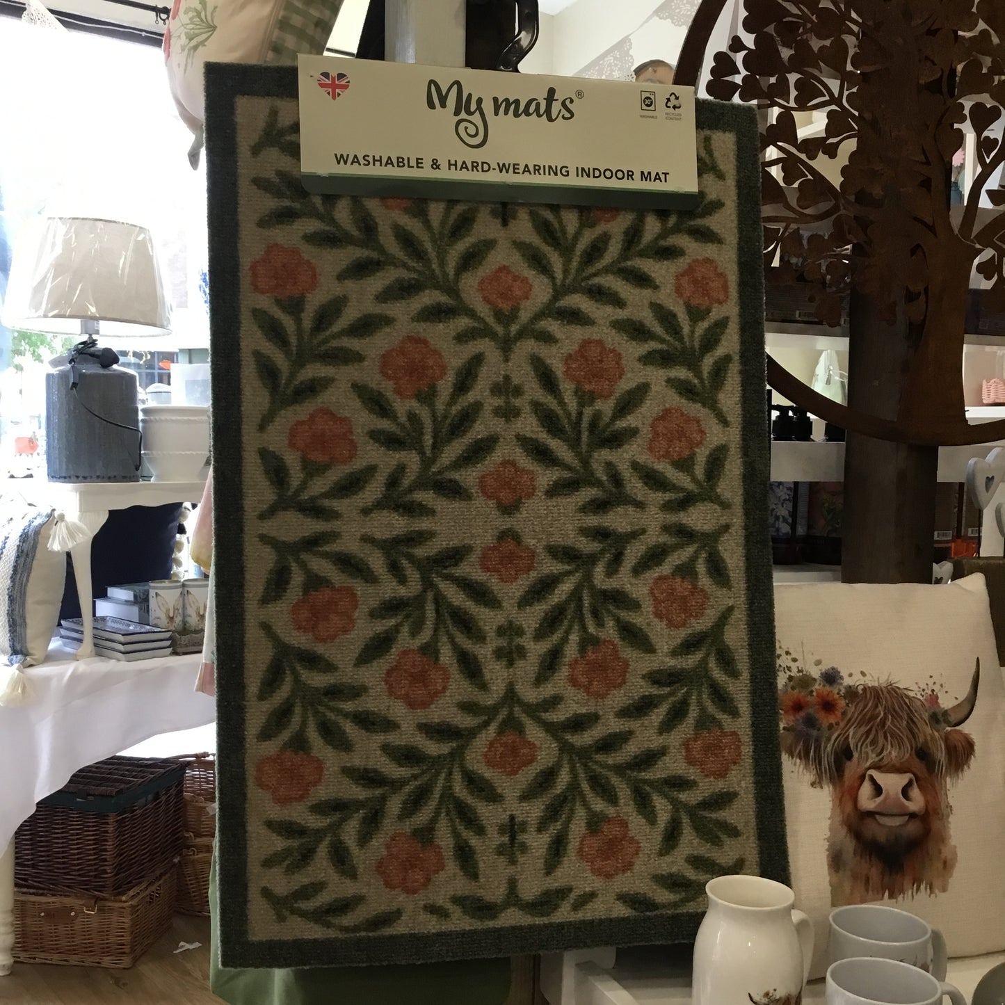 Patterned door mat